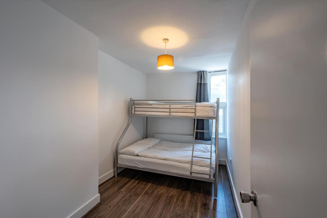 Mile End Beds Hostel London Exterior photo